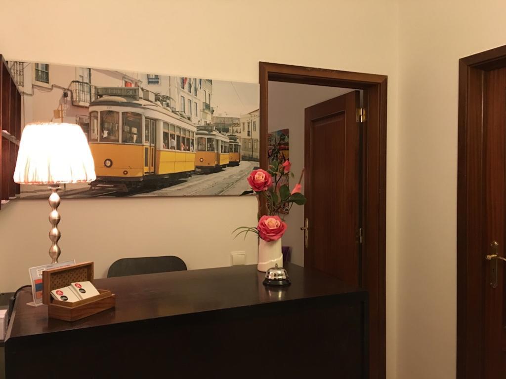 Guest House Guerra Junqueiro Lisboa Екстериор снимка